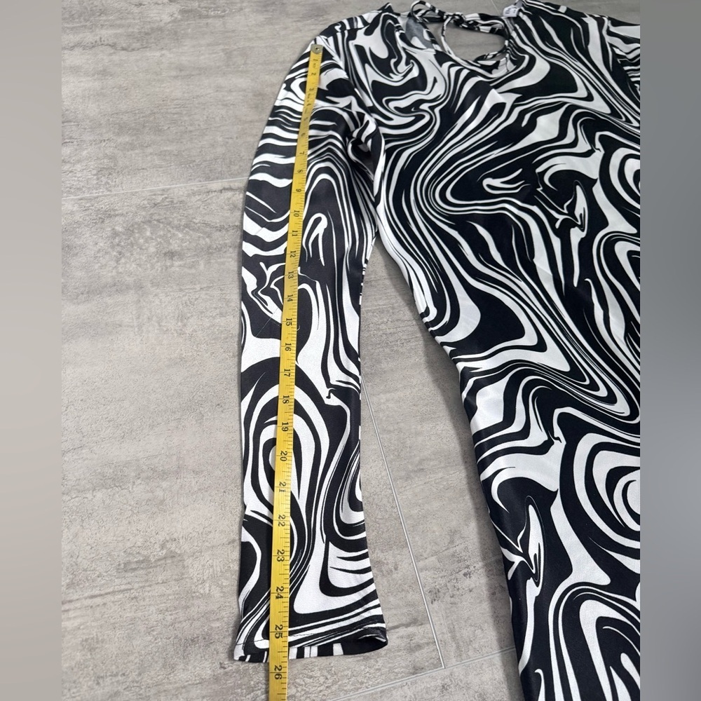 Bershka Black White Swirl Print Long Sleeve Midi Dress With Slits Size XX - Picture 13 of 13